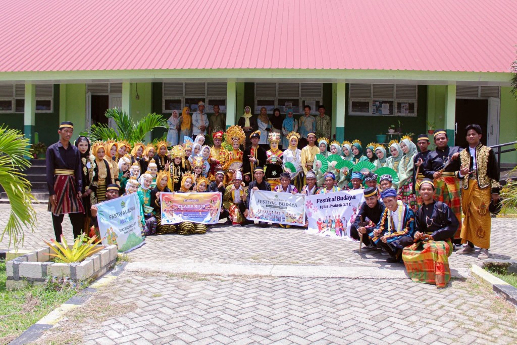 FESTIVAL BUDAYA: UJIAN MADRASAH (UM) PRAKTIK SENI BUDAYA 